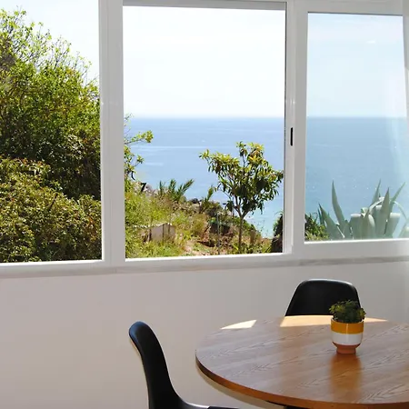Beachfront - Direct Access