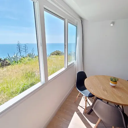 Beachfront - Direct Access Sesimbra
