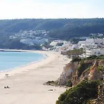 Beachfront - Direct Access Daire