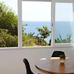 Beachfront - Direct Access