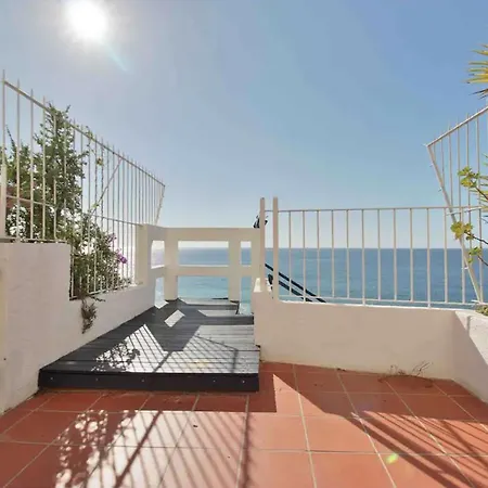 Beachfront - Direct Access