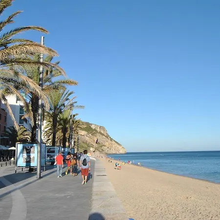 Beachfront - Direct Access Sesimbra