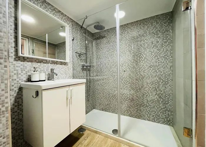 House Ii * Σεσίμπρα